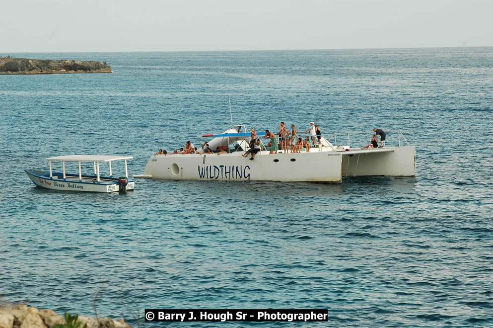 Catcha Fallen Star Resort Rises from the Destruction of Hurricane Ivan, West End, Negril, Westmoreland, Jamaica W.I. - Photographs by Net2Market.com - Barry J. Hough Sr. Photojournalist/Photograper - Photographs taken with a Nikon D70, D100, or D300 -  Negril Travel Guide, Negril Jamaica WI - http://www.negriltravelguide.com - info@negriltravelguide.com...!