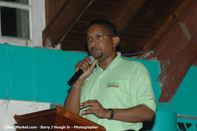 JUTA Tours Negril Chapter Annual Meeting - Clive Gordon Re-Elected as President, May 30, 2007, Negril Hills Golf Course, Sheffield, Westmoreland, Jamaica, W.I.  - Photographs by Net2Market.com - Negril Travel Guide, Negril Jamaica WI - http://www.negriltravelguide.com - info@negriltravelguide.com...!