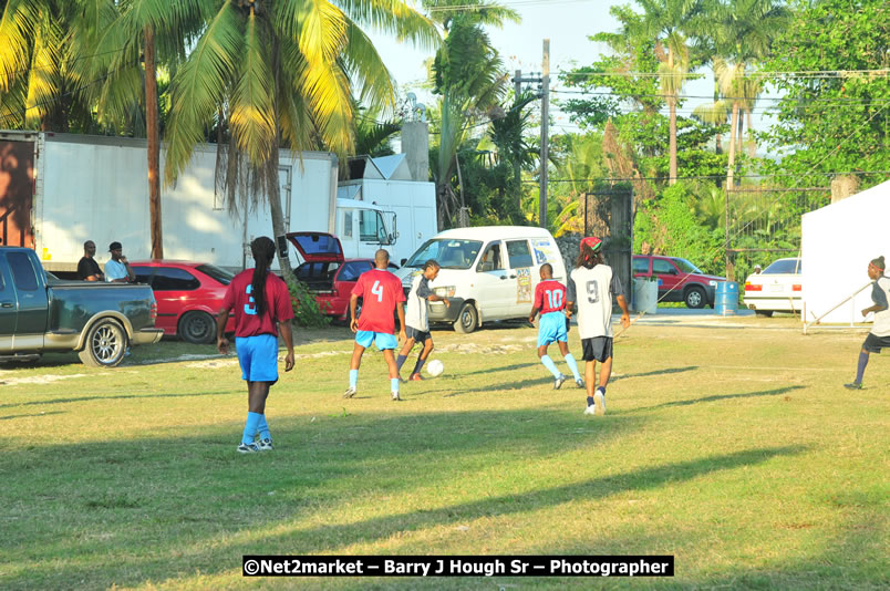 Marley Magic Traffic Jam - Celebrity Football @ Spring Break - Saturday, March 21, 2009 - Also Featuring: Kelley, Capleton, Junior Reid, Spragga Benz, Wayne Marshall, Munga, Romaine Virgo,Embee, Bango Herman, Flava K, Whisky Baggio, Andrew and Wadda Blood, Black Am I, Packa, Venue at Waz Beach, Norman Manley Boulevard, Negril Westmoreland, Jamaica - Saturday, March 21, 2009 - Photographs by Net2Market.com - Barry J. Hough Sr, Photographer/Photojournalist - Negril Travel Guide, Negril Jamaica WI - http://www.negriltravelguide.com - info@negriltravelguide.com...!