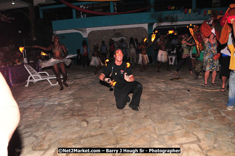 Chinese New Year @ The Sunset Show at Negril Escape - Tuesday, January 27, 2009 - Live Reggae Music at Negril Escape - Tuesday Nights 6:00PM to 10:00 PM - Photographs by Net2Market.com - Barry J. Hough Sr, Photographer/Photojournalist - Negril Travel Guide, Negril Jamaica WI - http://www.negriltravelguide.com - info@negriltravelguide.com...!