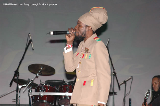 Jah Mason @ Tru-Juice Rebel Salute 2007 - Saturday, January 13, 2007, Port Kaiser Sports Club, St. Elizabeth - Negril Travel Guide, Negril Jamaica WI - http://www.negriltravelguide.com - info@negriltravelguide.com...!