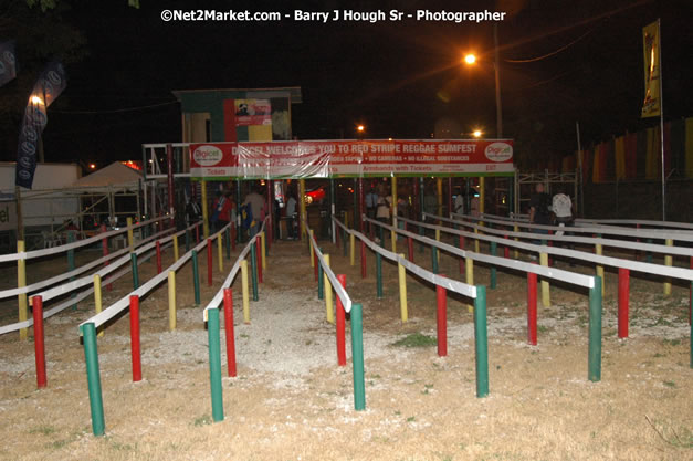 Venue Pre Explosion - Thursday, July 19, 2007 - Red Stripe Reggae Sumfest at Catherine Hall, Montego Bay, St Jamaica, Jamaica W.I. - Negril Travel Guide.com, Negril Jamaica WI - http://www.negriltravelguide.com - info@negriltravelguide.com...!