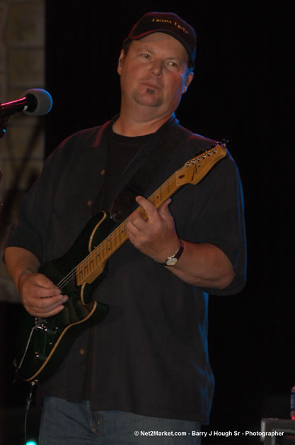 Christopher Cross @ The Aqueduct on Rose Hall - Friday, January 26, 2007 - 10th Anniversary - Air Jamaica Jazz & Blues Festival 2007 - The Art of Music - Tuesday, January 23 - Saturday, January 27, 2007, The Aqueduct on Rose Hall, Montego Bay, Jamaica - Negril Travel Guide, Negril Jamaica WI - http://www.negriltravelguide.com - info@negriltravelguide.com...!