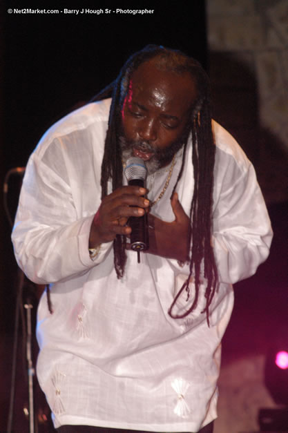 Freddy McGregor @ The Aqueduct on Rose Hall - Friday, January 26, 2007 - 10th Anniversary - Air Jamaica Jazz & Blues Festival 2007 - The Art of Music - Tuesday, January 23 - Saturday, January 27, 2007, The Aqueduct on Rose Hall, Montego Bay, Jamaica - Negril Travel Guide, Negril Jamaica WI - http://www.negriltravelguide.com - info@negriltravelguide.com...!