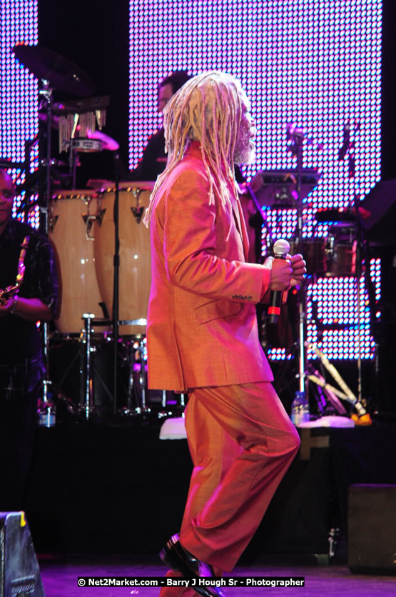 Billy Ocean at the Air Jamaica Jazz and Blues Festival 2008 The Art of Music - Saturday, January 26, 2008 - Air Jamaica Jazz & Blues 2008 The Art of Music venue at the Aqaueduct on Rose Hall Resort & Counrty Club, Montego Bay, St. James, Jamaica W.I. - Thursday, January 24 - Saturday, January 26, 2008 - Photographs by Net2Market.com - Claudine Housen & Barry J. Hough Sr, Photographers - Negril Travel Guide, Negril Jamaica WI - http://www.negriltravelguide.com - info@negriltravelguide.com...!