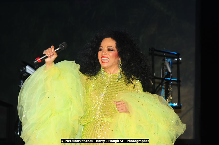 Diana Ross at the Air Jamaica Jazz and Blues Festival 2008 The Art of Music - Saturday, January 26, 2008 - Air Jamaica Jazz & Blues 2008 The Art of Music venue at the Aqaueduct on Rose Hall Resort & Counrty Club, Montego Bay, St. James, Jamaica W.I. - Thursday, January 24 - Saturday, January 26, 2008 - Photographs by Net2Market.com - Claudine Housen & Barry J. Hough Sr, Photographers - Negril Travel Guide, Negril Jamaica WI - http://www.negriltravelguide.com - info@negriltravelguide.com...!