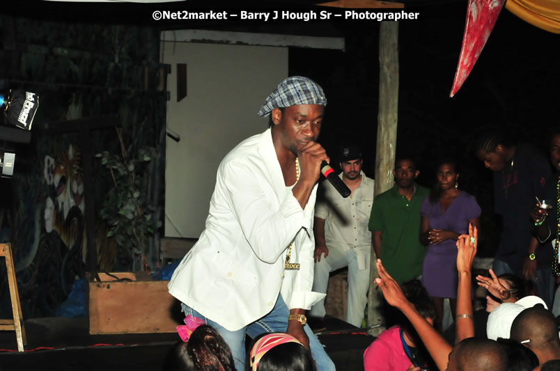 Bounty Killer - 4th Annual Soul Rebellion @ The Jungle - Tuesday, March 17, 2009 - Also Featuring: Nellie Roxx, Five Star and Ras Noble Venue at The Jungle, Norman Manley Boulevard, Negril Westmoreland, Jamaica - Tuesday, March 17, 2009