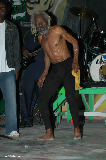 Live in Concert - Sugar Minott - Bobby Dread - Swallow - backed by the Indika Band - Boubon Beach Restaurant, Beach Bar & Oceanfront Accommodations - Negril Travel Guide, Negril Jamaica WI - http://www.negriltravelguide.com - info@negriltravelguide.com...!