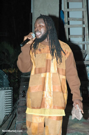 Reggae Superstar - Bush Man @ Bourbon Beach with Boddy Dread & Singing Honour - Presented by Our Music Promotions - Omar & Ama-Donna - Saturday, May 14, 2005 - Negril Travel Guide, Negril Jamaica WI - http://www.negriltravelguide.com - info@negriltravelguide.com...!