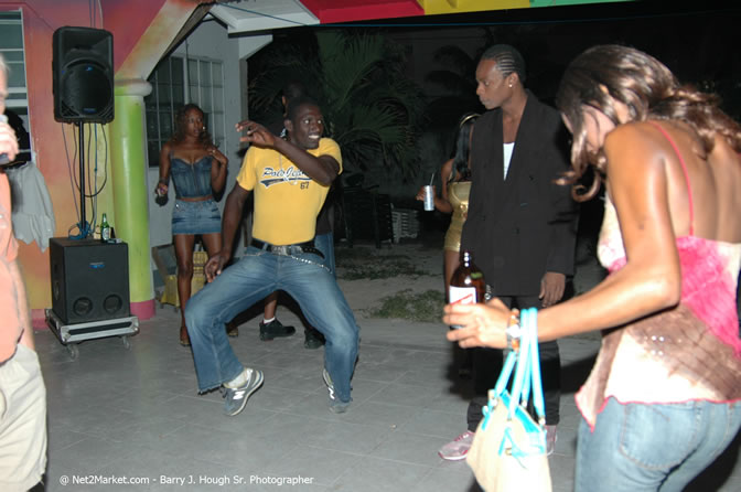 John Holt at Bourbon Beach - Saturday, January 21, 2006 - Negril Travel Guide, Negril Jamaica WI - http://www.negriltravelguide.com - info@negriltravelguide.com...!