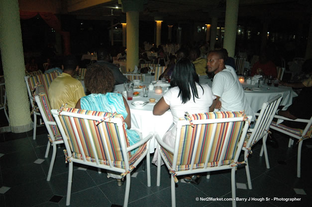 Dinner at Hedonism II - Caribbean Medical Mission, Sunday, October 22, 2006 - Negril Travel Guide, Negril Jamaica WI - http://www.negriltravelguide.com - info@negriltravelguide.com...!