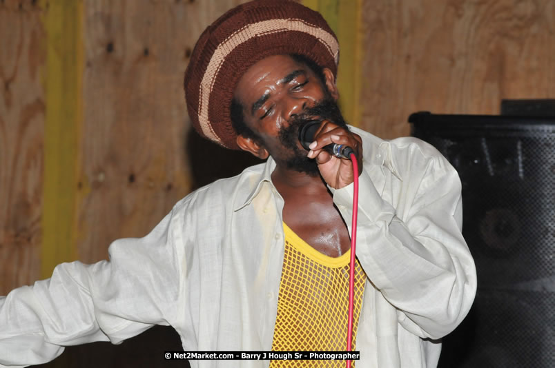  Coco Tea & Silver Cat at Bourbon Beach - Money Cologne Promotions presents The Growning of Coco Tea & Silver Cat at Bourbon Beach, Norman Manley Boulevard, Negril , Westmoreland, Jamaica W.I. - Monday, April 14, 2008 - Photographs by Barry J. Hough Sr. Photojournalist/Photograper - Photographs taken with a Nikon D70, D100, or D300 - Negril Travel Guide, Negril Jamaica WI - http://www.negriltravelguide.com - info@negriltravelguide.com...!