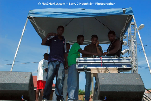 Cross De Harbour @ Lucea Car Park presented by Linkz Entertainment in association with Lucea Chamber of Commerce - Featuring Freddy Mc Gregor, Iley Dread, Mr. Vegas, Lt. Elmo, Champagne, Merital, CC, Brillant, TQ, Mad Dog, Chumps - Lucea, Hanover, Jamaica - Negril Travel Guide.com, Negril Jamaica WI - http://www.negriltravelguide.com - info@negriltravelguide.com...!