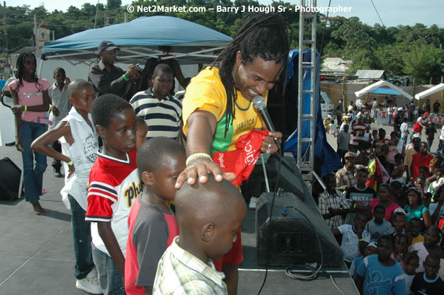 Cross De Harbour @ Lucea Car Park presented by Linkz Entertainment in association with Lucea Chamber of Commerce - Featuring Freddy Mc Gregor, Iley Dread, Mr. Vegas, Lt. Elmo, Champagne, Merital, CC, Brillant, TQ, Mad Dog, Chumps - Lucea, Hanover, Jamaica - Negril Travel Guide.com, Negril Jamaica WI - http://www.negriltravelguide.com - info@negriltravelguide.com...!