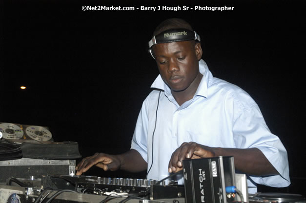 45 Cure's - Cure Fest 2007 - Selector Spin-Off: Sound System Selectors vs. Radio DJ's - Hosted by MC Nuffy, Pier 1, Montego Bay, Jamaica - Saturday, October 13, 2007 - Cure Fest 2007 October 12th-14th, 2007 Presented by Danger Promotions, Iyah Cure Promotions, and Brass Gate Promotions - Alison Young, Publicist - Photographs by Net2Market.com - Barry J. Hough Sr, Photographer - Negril Travel Guide, Negril Jamaica WI - http://www.negriltravelguide.com - info@negriltravelguide.com...!