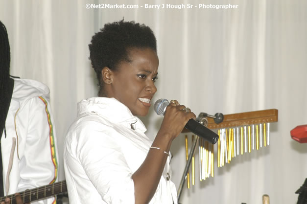 Etana - Reflections - Cure Fest 2007 - All White Birth-Night Party - Hosted by Jah Cure - Starfish Trelawny Hotel - Trelawny, Jamaica - Friday, October 12, 2007 - Cure Fest 2007 October 12th-14th, 2007 Presented by Danger Promotions, Iyah Cure Promotions, and Brass Gate Promotions - Alison Young, Publicist - Photographs by Net2Market.com - Barry J. Hough Sr, Photographer - Negril Travel Guide, Negril Jamaica WI - http://www.negriltravelguide.com - info@negriltravelguide.com...!