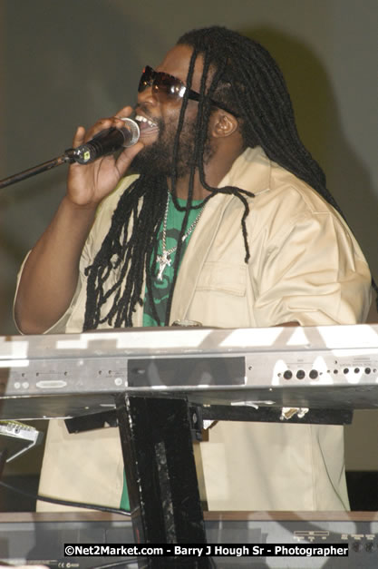 Morgan Heritage - Cure Fest 2007 - Longing For Concert at Trelawny Multi Purpose Stadium, Trelawny, Jamaica - Sunday, October 14, 2007 - Cure Fest 2007 October 12th-14th, 2007 Presented by Danger Promotions, Iyah Cure Promotions, and Brass Gate Promotions - Alison Young, Publicist - Photographs by Net2Market.com - Barry J. Hough Sr, Photographer - Negril Travel Guide, Negril Jamaica WI - http://www.negriltravelguide.com - info@negriltravelguide.com...!