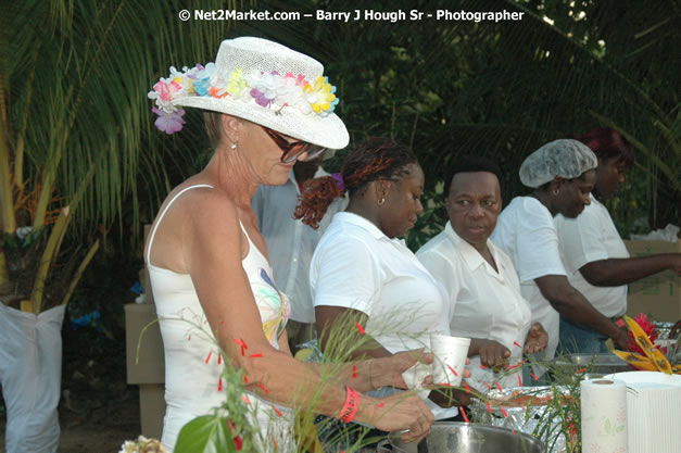 Hybrid Go Ultra - Independence Negril 2K7 - A Barefoot Beach Party @ The Hybrid Beach Cove aka Half Moon Beach Club, Sunday, August 5, 2007, Half Moon Beach, Hanover Parish, Jamaica - Negril Travel Guide.com, Negril Jamaica WI - http://www.negriltravelguide.com - info@negriltravelguide.com...!