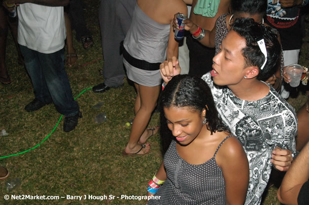 Hybrid Go Ultra - Independence Negril 2K7 - A Barefoot Beach Party @ The Hybrid Beach Cove aka Half Moon Beach Club, Sunday, August 5, 2007, Half Moon Beach, Hanover Parish, Jamaica - Negril Travel Guide.com, Negril Jamaica WI - http://www.negriltravelguide.com - info@negriltravelguide.com...!