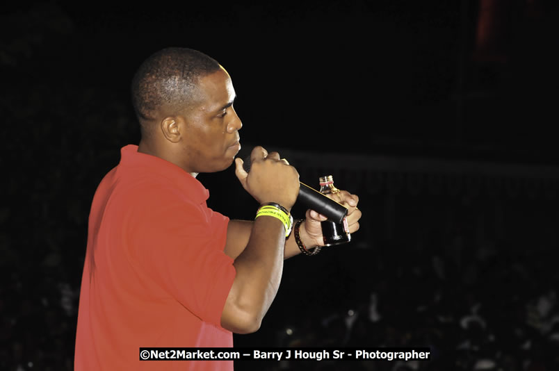 International Dancehall Queen Competition - Big Head Promotions Presents the Red Label Wine Dancehall Queen Competition - Saturday, July 26, 2008 @ Pier One, Montego Bay, Jamaica W.I. - Photographs by Net2Market.com - Barry J. Hough Sr. Photojournalist/Photograper - Photographs taken with a Nikon D300 - Negril Travel Guide, Negril Jamaica WI - http://www.negriltravelguide.com - info@negriltravelguide.com...!