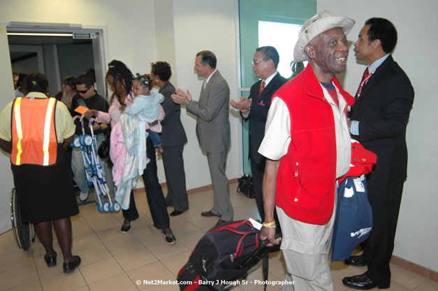 MBJ Airports Limited Welcomes WestJet Airlines - Inaugural Scheduled Service From Toronto Pearsons International Airport - Monday, December 10, 2007 - Sangster International Airport - MBJ Airports Limited, Montego Bay, Jamaica W.I. - Photographs by Net2Market.com - Barry J. Hough Sr, Photographer - Negril Travel Guide, Negril Jamaica WI - http://www.negriltravelguide.com - info@negriltravelguide.com...!