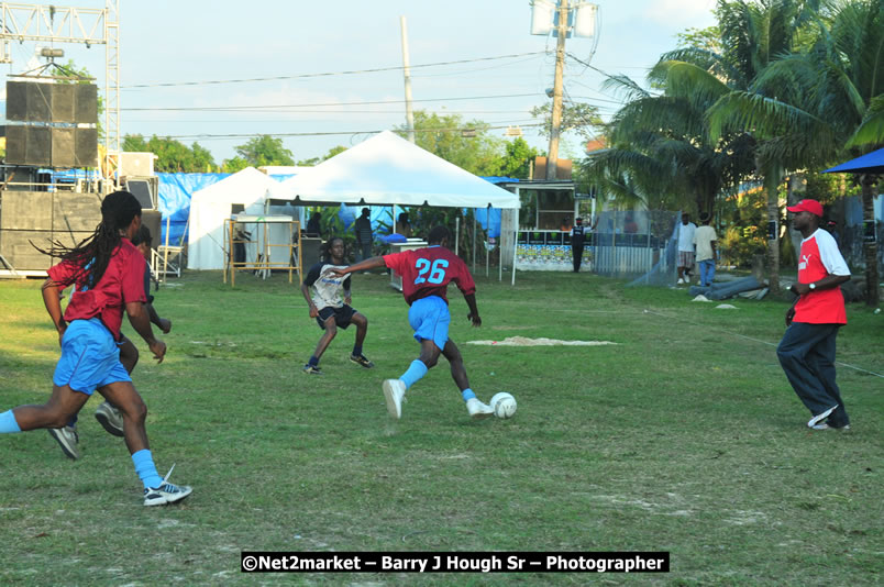 Marley Magic Traffic Jam - Celebrity Football @ Spring Break - Saturday, March 21, 2009 - Also Featuring: Kelley, Capleton, Junior Reid, Spragga Benz, Wayne Marshall, Munga, Romaine Virgo,Embee, Bango Herman, Flava K, Whisky Baggio, Andrew and Wadda Blood, Black Am I, Packa, Venue at Waz Beach, Norman Manley Boulevard, Negril Westmoreland, Jamaica - Saturday, March 21, 2009 - Photographs by Net2Market.com - Barry J. Hough Sr, Photographer/Photojournalist - Negril Travel Guide, Negril Jamaica WI - http://www.negriltravelguide.com - info@negriltravelguide.com...!