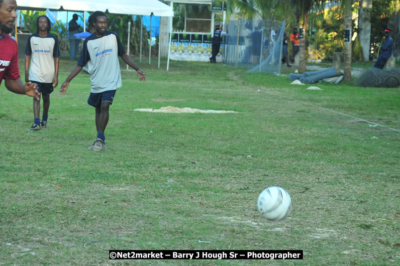 Marley Magic Traffic Jam - Celebrity Football @ Spring Break - Saturday, March 21, 2009 - Also Featuring: Kelley, Capleton, Junior Reid, Spragga Benz, Wayne Marshall, Munga, Romaine Virgo,Embee, Bango Herman, Flava K, Whisky Baggio, Andrew and Wadda Blood, Black Am I, Packa, Venue at Waz Beach, Norman Manley Boulevard, Negril Westmoreland, Jamaica - Saturday, March 21, 2009 - Photographs by Net2Market.com - Barry J. Hough Sr, Photographer/Photojournalist - Negril Travel Guide, Negril Jamaica WI - http://www.negriltravelguide.com - info@negriltravelguide.com...!