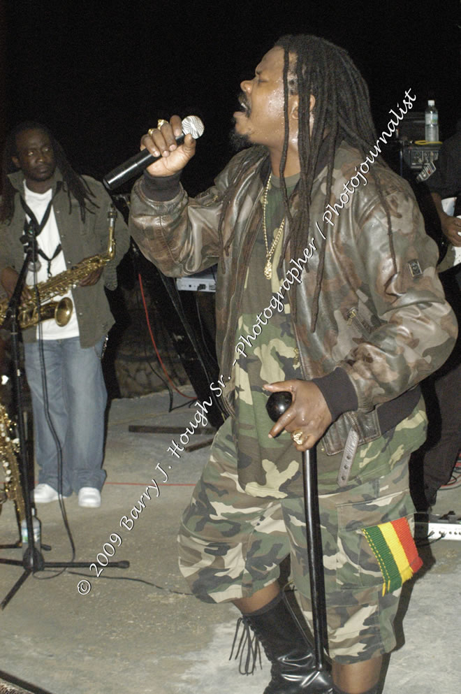  Luciano "Live in Concert" Negril Escape Resort & Spa, Openning Acts: Justice Merchant, and Timmi Burrell, Backing Band: JAH Messenjah, One Love Reggae Summer Series, West End, Negril, Westmoreland, Jamaica W.I. - Tuesday, August 11, 2009 - Photographs by Barry J. Hough Sr. Photojournalist/Photograper - Photographs taken with a Nikon D70, D100, or D300 - Negril Travel Guide, Negril Jamaica WI - http://www.negriltravelguide.com - info@negriltravelguide.com...!