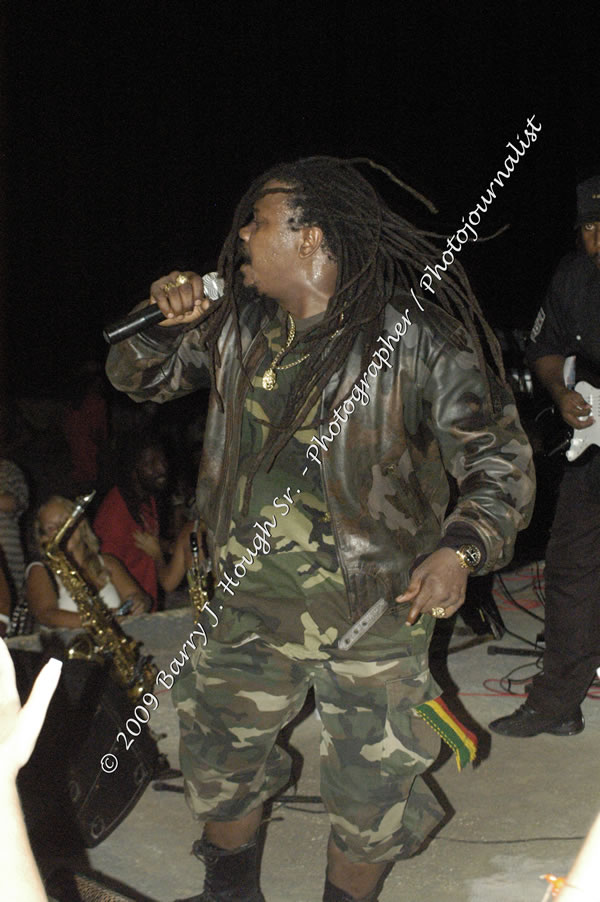  Luciano "Live in Concert" Negril Escape Resort & Spa, Openning Acts: Justice Merchant, and Timmi Burrell, Backing Band: JAH Messenjah, One Love Reggae Summer Series, West End, Negril, Westmoreland, Jamaica W.I. - Tuesday, August 11, 2009 - Photographs by Barry J. Hough Sr. Photojournalist/Photograper - Photographs taken with a Nikon D70, D100, or D300 - Negril Travel Guide, Negril Jamaica WI - http://www.negriltravelguide.com - info@negriltravelguide.com...!