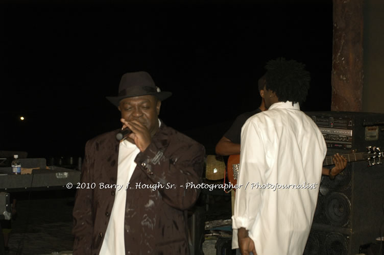 Chaka Demus & Pliers - Live In Concert @ Negril Escape Resort and Spa, December 8, 2009, One Love Drive, West End, Negril, Westmoreland, Jamaica W.I. - Photographs by Net2Market.com - Barry J. Hough Sr, Photographer/Photojournalist - Negril Travel Guide, Negril Jamaica WI - http://www.negriltravelguide.com - info@negriltravelguide.com...!