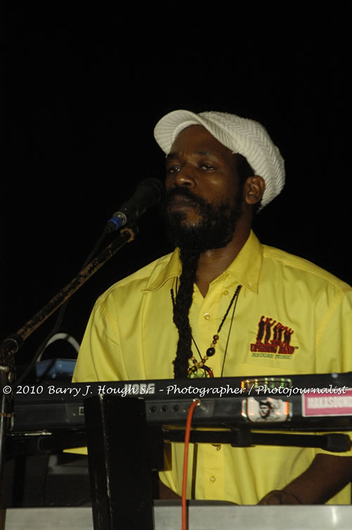 John Holt - Live in Concert - Also featuring Uprising Bank, plus DJ Gemini @ One Love Reggae Concerts Series 09/10 @ Negril Escape Resort & Spa, February 9, 2010, One Love Drive, West End, Negril, Westmoreland, Jamaica W.I. - Photographs by Net2Market.com - Barry J. Hough Sr, Photographer/Photojournalist - The Negril Travel Guide - Negril's and Jamaica's Number One Concert Photography Web Site with over 40,000 Jamaican Concert photographs Published -  Negril Travel Guide, Negril Jamaica WI - http://www.negriltravelguide.com - info@negriltravelguide.com...!