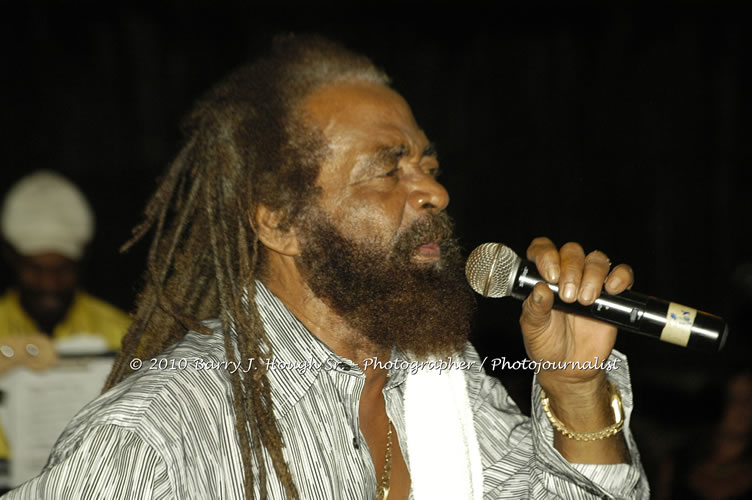 John Holt - Live in Concert - Also featuring Uprising Bank, plus DJ Gemini @ One Love Reggae Concerts Series 09/10 @ Negril Escape Resort & Spa, February 9, 2010, One Love Drive, West End, Negril, Westmoreland, Jamaica W.I. - Photographs by Net2Market.com - Barry J. Hough Sr, Photographer/Photojournalist - The Negril Travel Guide - Negril's and Jamaica's Number One Concert Photography Web Site with over 40,000 Jamaican Concert photographs Published -  Negril Travel Guide, Negril Jamaica WI - http://www.negriltravelguide.com - info@negriltravelguide.com...!