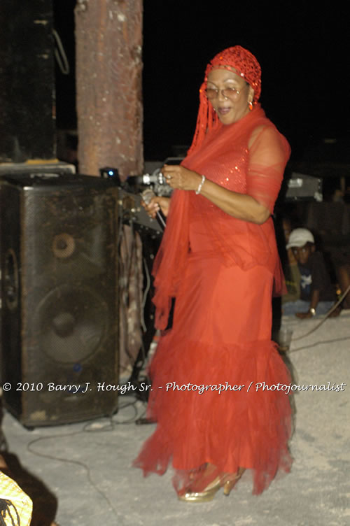 Marcia Griffiths & Edge Michael - Live In Concert - One Love Reggae Concert Series 09/10 @ Negril Escape Resort and Spa, December 29, 2009, One Love Drive, West End, Negril, Westmoreland, Jamaica W.I. - Photographs by Net2Market.com - Barry J. Hough Sr, Photographer/Photojournalist - Negril Travel Guide, Negril Jamaica WI - http://www.negriltravelguide.com - info@negriltravelguide.com...!