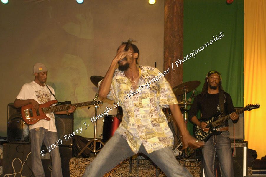  Sanchez - Live in Concert - at the One Love Reggae Concert Series 09/10 @ Negril Escape Resort & Spa - Also Featuring: Timmi Burrell and Justice Merchant- Backing Band Roots Warrior - DJ Gemini - MC Oliver Cargill, Negril Escape Resort & Spa, One Love Drive, West End, Negril, Westmoreland, Jamaica W.I. - Tuesday, November 24, 2009 - Photographs by Net2Market.com - Barry J. Hough Sr, Photographer / Photojournalist - Photos taken with a Nikon D70, D100, or D300 - Negril Travel Guide, Negril Jamaica WI - http://www.negriltravelguide.com - info@negriltravelguide.com...!