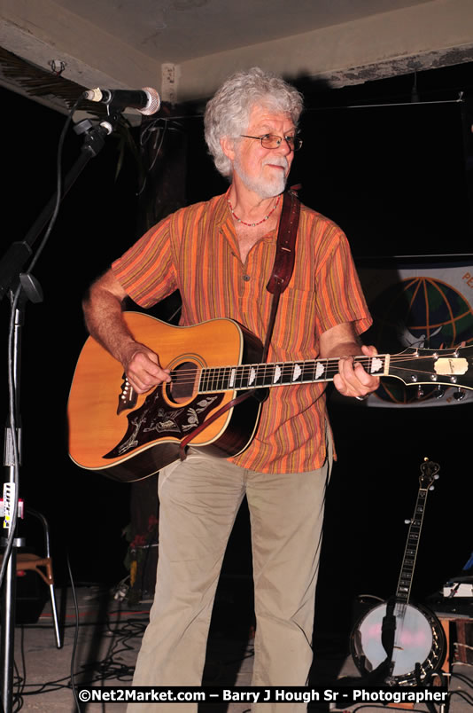 Chinese New Year @ The Sunset Show at Negril Escape - Tuesday, January 27, 2009 - Live Reggae Music at Negril Escape - Tuesday Nights 6:00PM to 10:00 PM - Photographs by Net2Market.com - Barry J. Hough Sr, Photographer/Photojournalist - Negril Travel Guide, Negril Jamaica WI - http://www.negriltravelguide.com - info@negriltravelguide.com...!