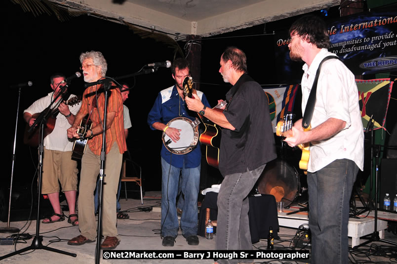 Chinese New Year @ The Sunset Show at Negril Escape - Tuesday, January 27, 2009 - Live Reggae Music at Negril Escape - Tuesday Nights 6:00PM to 10:00 PM - Photographs by Net2Market.com - Barry J. Hough Sr, Photographer/Photojournalist - Negril Travel Guide, Negril Jamaica WI - http://www.negriltravelguide.com - info@negriltravelguide.com...!