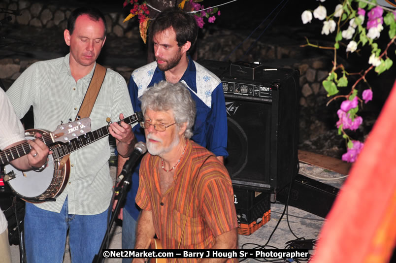 Chinese New Year @ The Sunset Show at Negril Escape - Tuesday, January 27, 2009 - Live Reggae Music at Negril Escape - Tuesday Nights 6:00PM to 10:00 PM - Photographs by Net2Market.com - Barry J. Hough Sr, Photographer/Photojournalist - Negril Travel Guide, Negril Jamaica WI - http://www.negriltravelguide.com - info@negriltravelguide.com...!