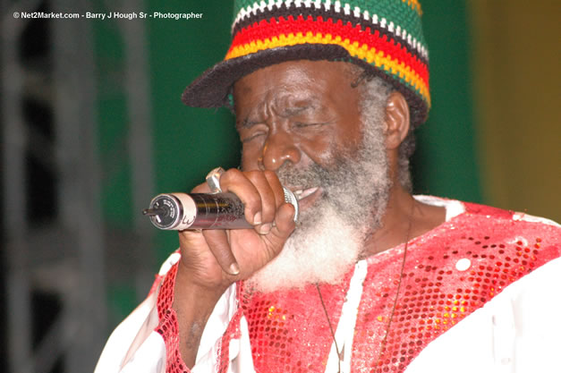 The Abyssinians @ Tru-Juice Rebel Salute 2007 - Saturday, January 13, 2007, Port Kaiser Sports Club, St. Elizabeth - Negril Travel Guide, Negril Jamaica WI - http://www.negriltravelguide.com - info@negriltravelguide.com...!