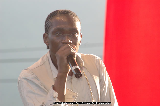 Busy Signal at Tru-Juice Rebel Salute 2008 - The 15th staging of Tru-Juice Rebel Salute, Saturday, January 12, 2008, Port Kaiser Sports Club, St. Elizabeth, Jamaica W.I. - Photographs by Net2Market.com - Barry J. Hough Sr, Photographer - Negril Travel Guide, Negril Jamaica WI - http://www.negriltravelguide.com - info@negriltravelguide.com...!