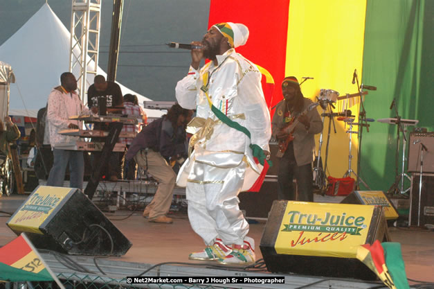 Capleton at Tru-Juice Rebel Salute 2008 - The 15th staging of Tru-Juice Rebel Salute, Saturday, January 12, 2008, Port Kaiser Sports Club, St. Elizabeth, Jamaica W.I. - Photographs by Net2Market.com - Barry J. Hough Sr, Photographer - Negril Travel Guide, Negril Jamaica WI - http://www.negriltravelguide.com - info@negriltravelguide.com...!