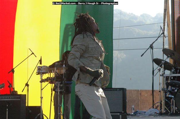 Jah Cure at Tru-Juice Rebel Salute 2008 - The 15th staging of Tru-Juice Rebel Salute, Saturday, January 12, 2008, Port Kaiser Sports Club, St. Elizabeth, Jamaica W.I. - Photographs by Net2Market.com - Barry J. Hough Sr, Photographer - Negril Travel Guide, Negril Jamaica WI - http://www.negriltravelguide.com - info@negriltravelguide.com...!