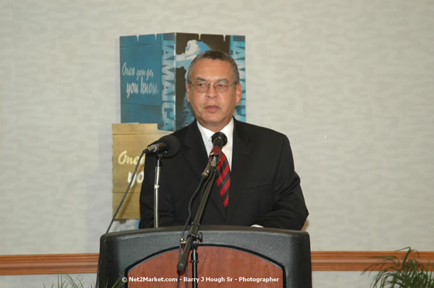 Red Cap Porters Awards - Minister of Tourism, Hon. Edmund Bartlett - Director of Tourism, Basil Smith - Friday, December 14, 2007 - Holiday Inn Sunspree, Montego Bay, Jamaica W.I. - Photographs by Net2Market.com - Barry J. Hough Sr, Photographer - Negril Travel Guide, Negril Jamaica WI - http://www.negriltravelguide.com - info@negriltravelguide.com...!