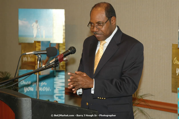 Red Cap Porters Awards - Minister of Tourism, Hon. Edmund Bartlett - Director of Tourism, Basil Smith - Friday, December 14, 2007 - Holiday Inn Sunspree, Montego Bay, Jamaica W.I. - Photographs by Net2Market.com - Barry J. Hough Sr, Photographer - Negril Travel Guide, Negril Jamaica WI - http://www.negriltravelguide.com - info@negriltravelguide.com...!