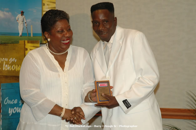 Red Cap Porters Awards - Minister of Tourism, Hon. Edmund Bartlett - Director of Tourism, Basil Smith - Friday, December 14, 2007 - Holiday Inn Sunspree, Montego Bay, Jamaica W.I. - Photographs by Net2Market.com - Barry J. Hough Sr, Photographer - Negril Travel Guide, Negril Jamaica WI - http://www.negriltravelguide.com - info@negriltravelguide.com...!