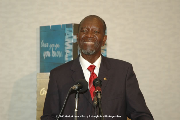 Red Cap Porters Awards - Minister of Tourism, Hon. Edmund Bartlett - Director of Tourism, Basil Smith - Friday, December 14, 2007 - Holiday Inn Sunspree, Montego Bay, Jamaica W.I. - Photographs by Net2Market.com - Barry J. Hough Sr, Photographer - Negril Travel Guide, Negril Jamaica WI - http://www.negriltravelguide.com - info@negriltravelguide.com...!