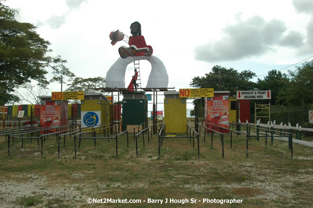 Venue Under Construction - Wednesday, July 18, 2007 - Red Stripe Reggae Sumfest at Catherine Hall, Montego Bay, St Jamaica, Jamaica W.I. - Negril Travel Guide.com, Negril Jamaica WI - http://www.negriltravelguide.com - info@negriltravelguide.com...!