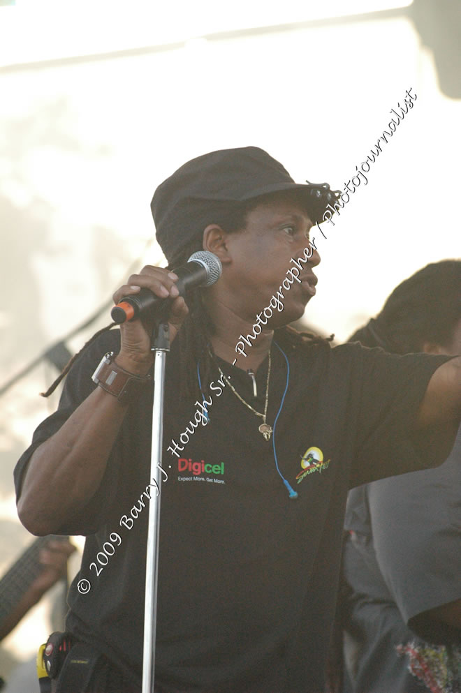 Inner Circle  @ Reggae Sumfest 2009 - International Night 2 - Reggae Sumfest 2009,Catherine Hall, Montego Bay, St. James, Jamaica W.I. - Saturday, July 25, 2009 - Reggae Sumfest 2009, July 19 - 25, 2009 - Photographs by Net2Market.com - Barry J. Hough Sr. Photojournalist/Photograper - Photographs taken with a Nikon D70, D100, or D300 - Negril Travel Guide, Negril Jamaica WI - http://www.negriltravelguide.com - info@negriltravelguide.com...!