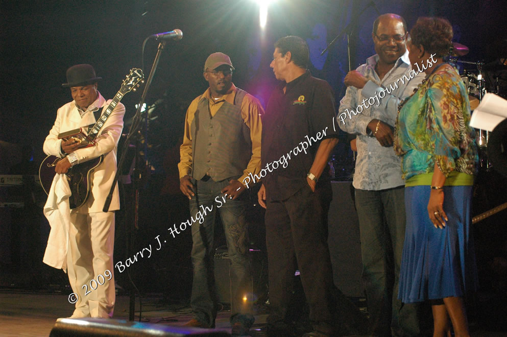  Michael Jackson - A Lifetime Achievement Award was presented to Michael Jackson and received by Tito Jackson @ Reggae Sumfest 2009 - International Night 2 - Reggae Sumfest 2009,Catherine Hall, Montego Bay, St. James, Jamaica W.I. - Saturday, July 25, 2009 - Reggae Sumfest 2009, July 19 - 25, 2009 - Photographs by Net2Market.com - Barry J. Hough Sr. Photojournalist/Photograper - Photographs taken with a Nikon D70, D100, or D300 - Negril Travel Guide, Negril Jamaica WI - http://www.negriltravelguide.com - info@negriltravelguide.com...!