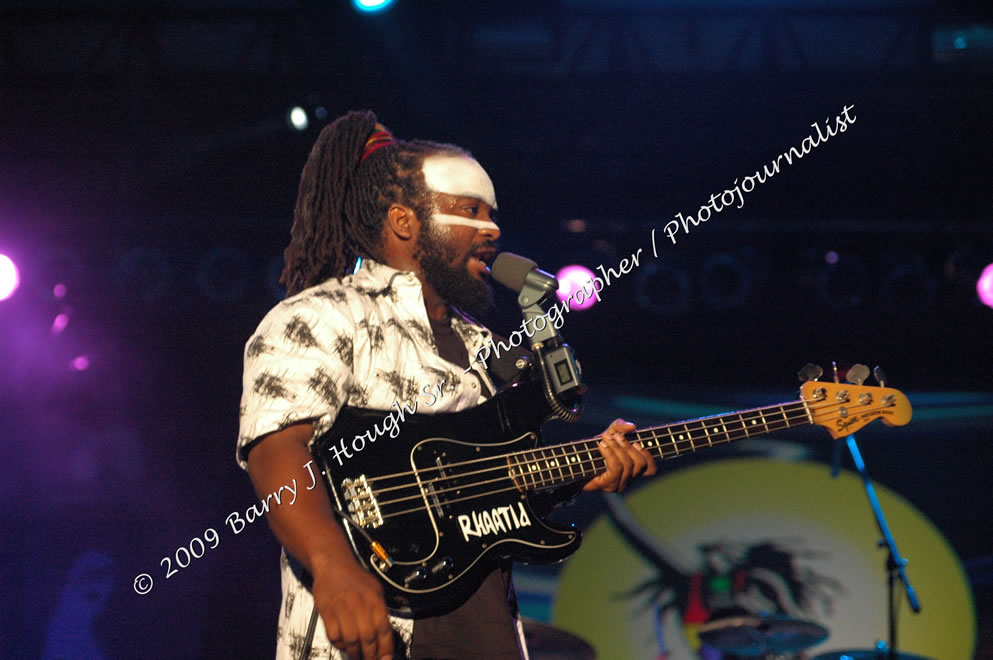 Rhaatid @ Reggae Sumfest 2009 - International Night 2 - Reggae Sumfest 2009,Catherine Hall, Montego Bay, St. James, Jamaica W.I. - Saturday, July 25, 2009 - Reggae Sumfest 2009, July 19 - 25, 2009 - Photographs by Net2Market.com - Barry J. Hough Sr. Photojournalist/Photograper - Photographs taken with a Nikon D70, D100, or D300 - Negril Travel Guide, Negril Jamaica WI - http://www.negriltravelguide.com - info@negriltravelguide.com...!