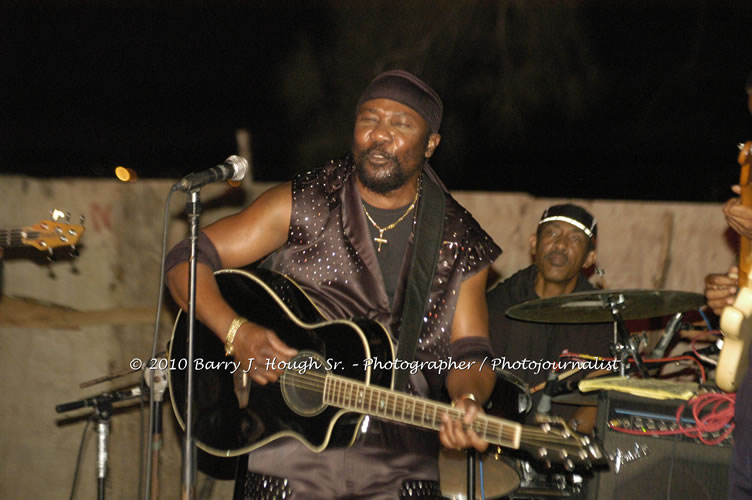 Toots and the Maytals - Grammy Award Winner @ Negril Fest - Presented by Money Cologne Promotions - Special Guest Star Jamaica Michael Jackson, Stama, Adeebe - Backed by Hurricane Band, MC Rev. BB on January 6, 2010 @ Roots Bamboo, Norman Manley Boulevard, Negril, Westmoreland, Jamaica W.I. - Photographs by Net2Market.com - Barry J. Hough Sr, Photographer/Photojournalist - The Negril Travel Guide - Negril's and Jamaica's Number One Concert Photography Web Site with over 40,000 Jamaican Concert photographs Published -  Negril Travel Guide, Negril Jamaica WI - http://www.negriltravelguide.com - info@negriltravelguide.com...!